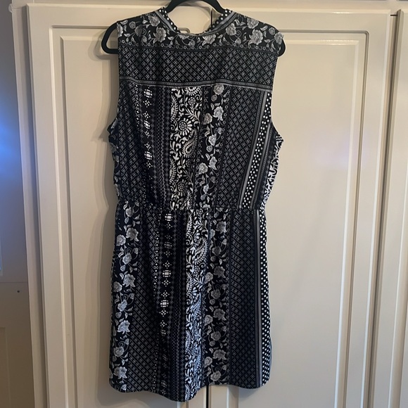 Casual dress - Picture 4 of 4